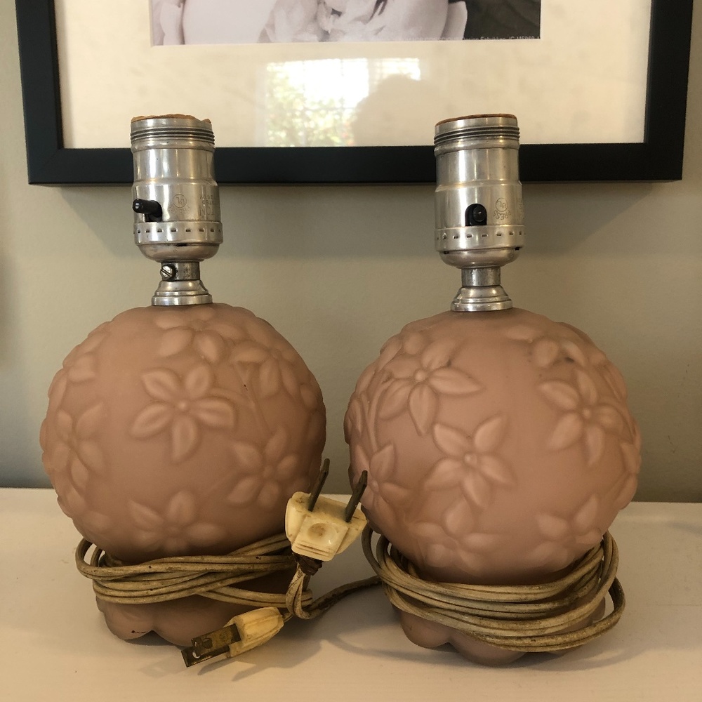 Pair/Set of Vintage Bedside Lamps.